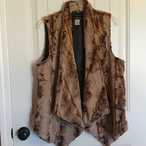 Faux Fur-SCRATCH- NWOT Satin lined Super Soft Open Vest Tan Brown Black WL